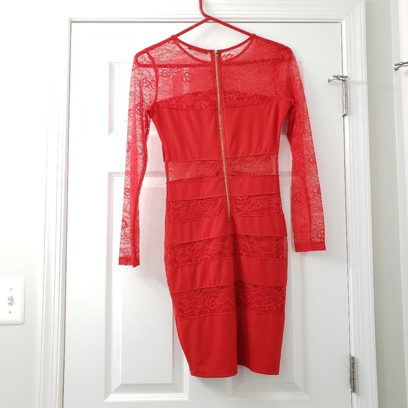 ❤Paint the town Red long sleeve dress❤ - Picture 3 of 3